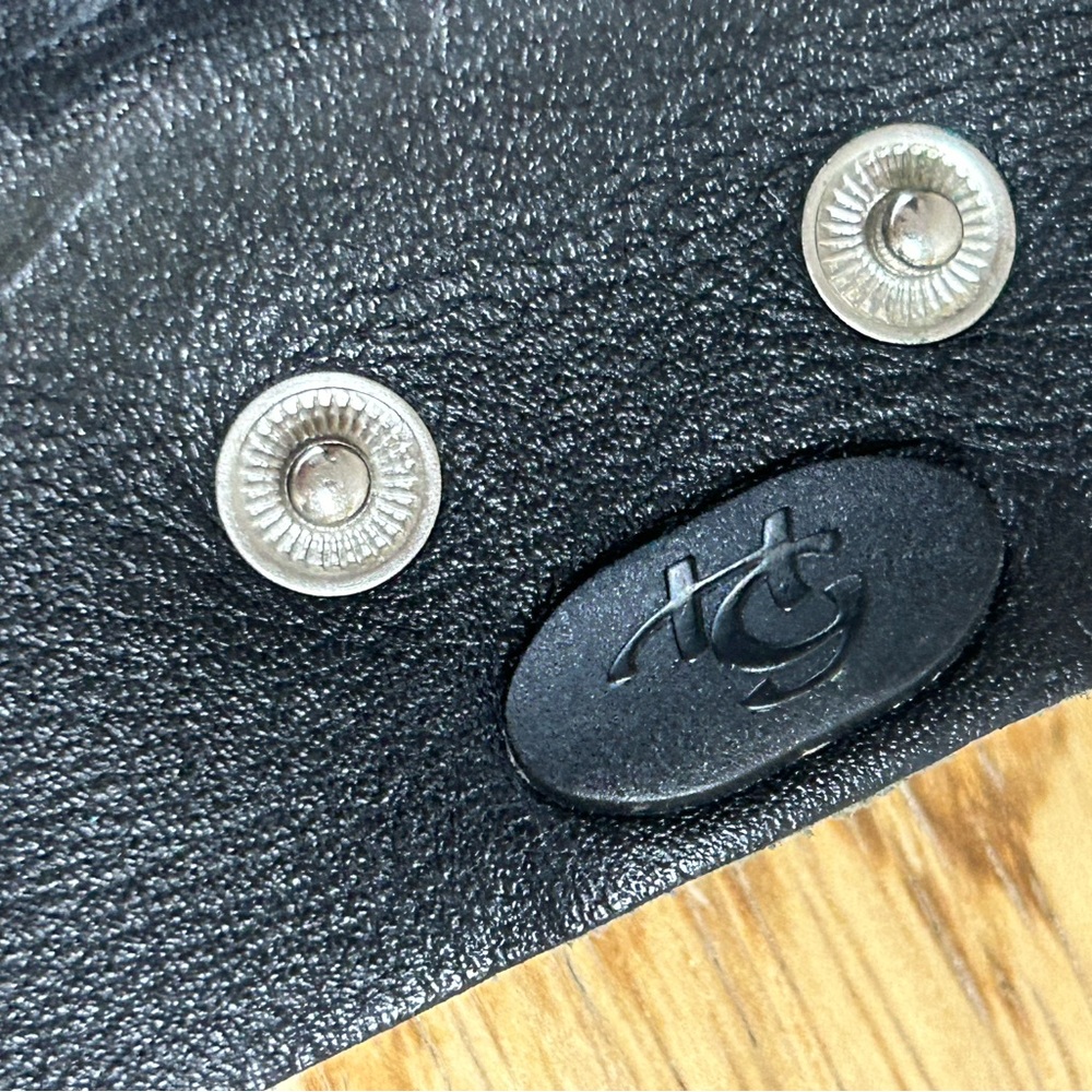 Harley Davidson Black Leather Studded Ponytail Holder - Picture 5 of 7
